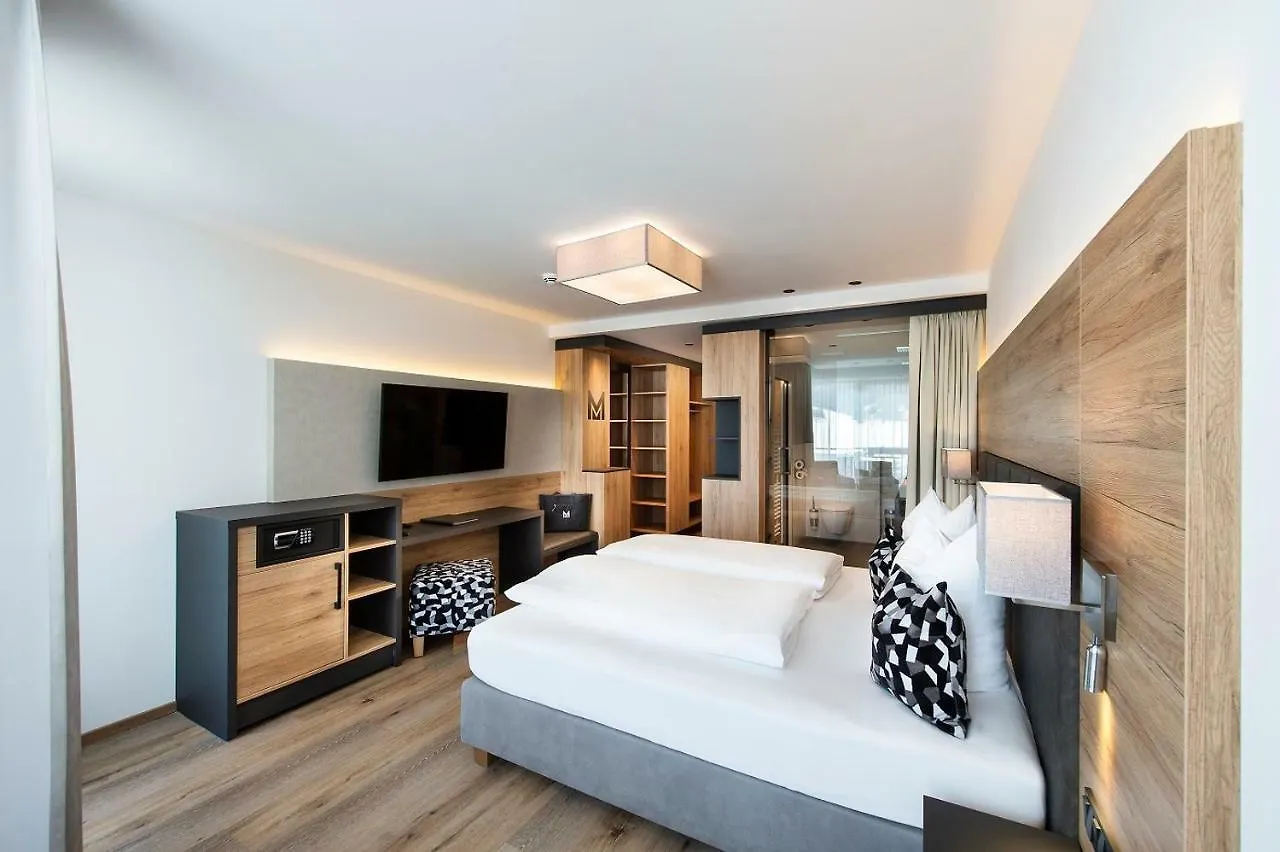 Hotel Modern Mountain 이스크글