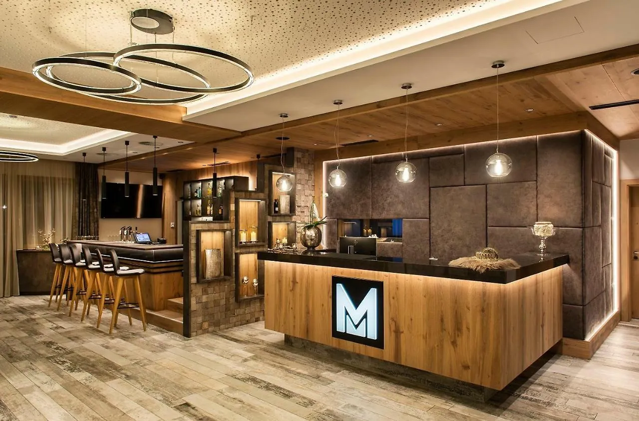 Hotel Modern Mountain イシュグル